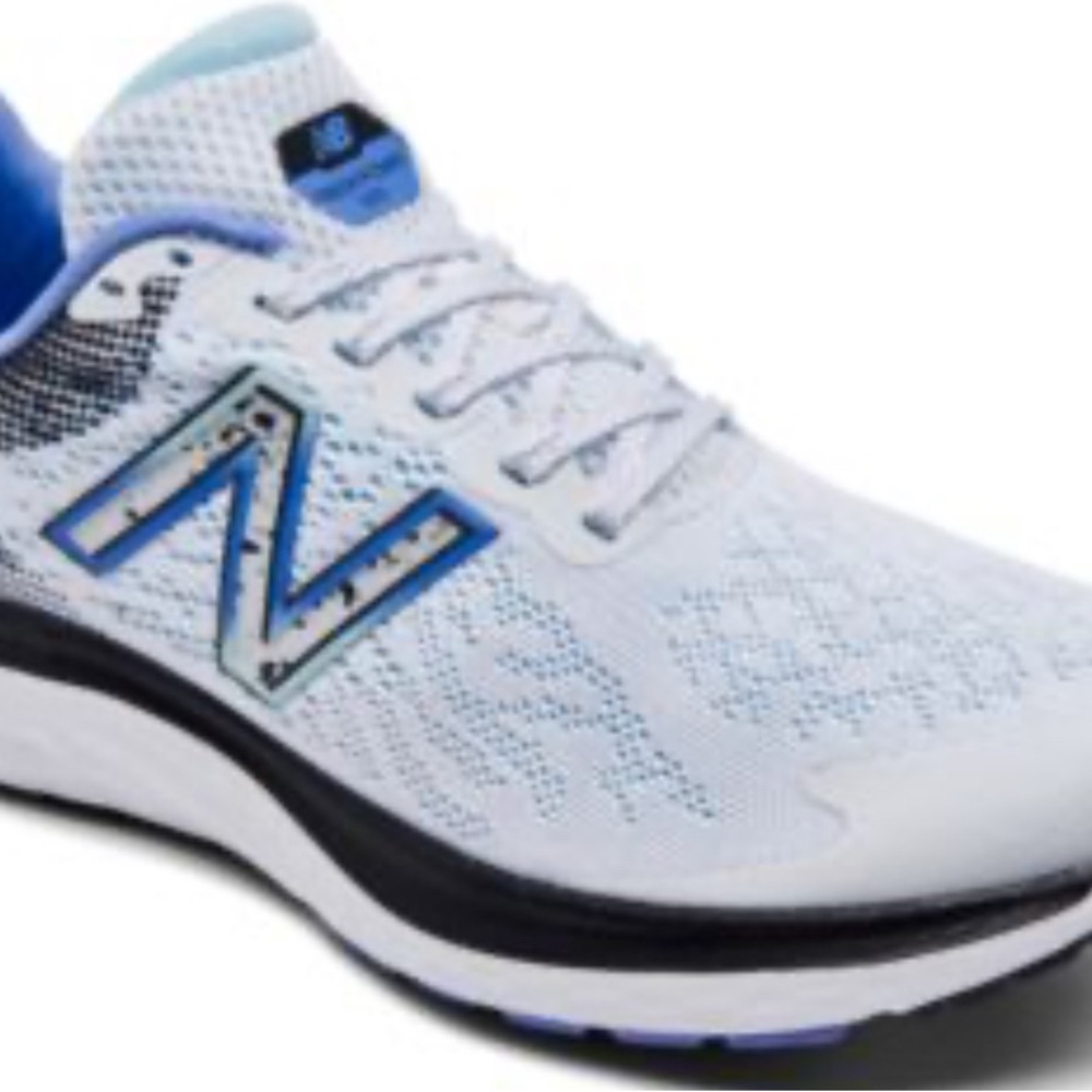New Balance Men's Athletic Shoes in White and Blue